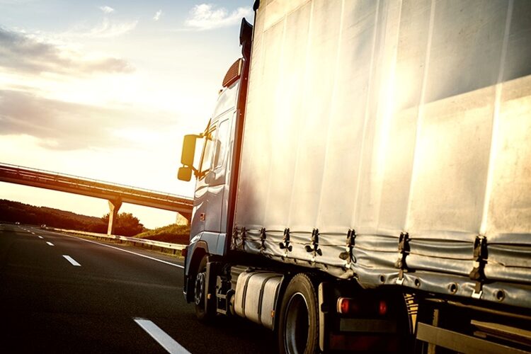 Como saber se a transportadora atende todas as exigências da indústria farmacêutica?